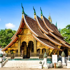 Wat Xieng Thong Luang Prabang Laos typisch für die Tempelarchitektur