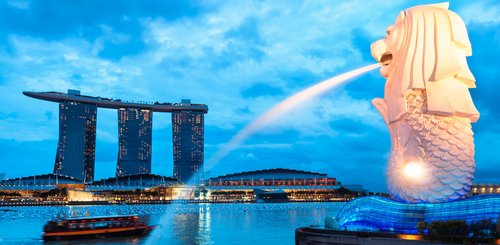 Marina Singapur mit Merlionstatutue