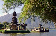 Bali Tempel am Vulkankrater