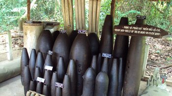 unzählige Bomben fielen in der Schlacht von Khe San in der Provinz Quang Tri