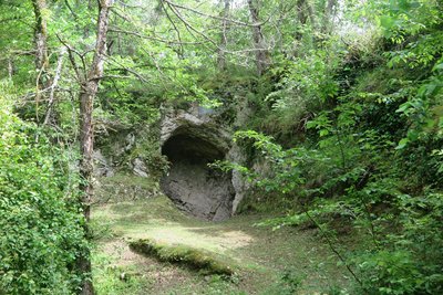 Abri Aurignac Bilderhoehlen Suedfrankreich
