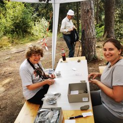 Dokumentation und Fundbearbeitung bei der Grabungswoche Hohe Birga