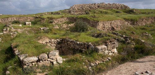 Tel Lachish | six chambered gate