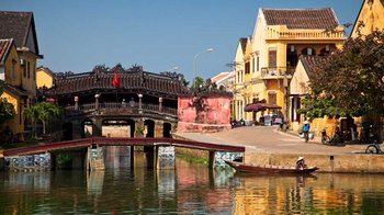 Japanische Bruecke Hoi An Vietnam