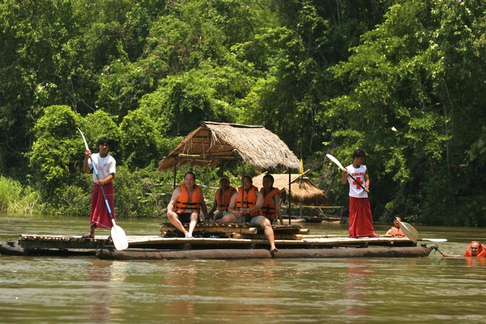 Riverkwairesotel Kanchanaburi Flosssafari