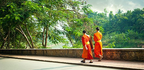 Buddhistische Moenche in Luang Prabang Laos