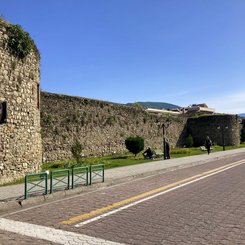 Elbasan Stadtmauer Albanien