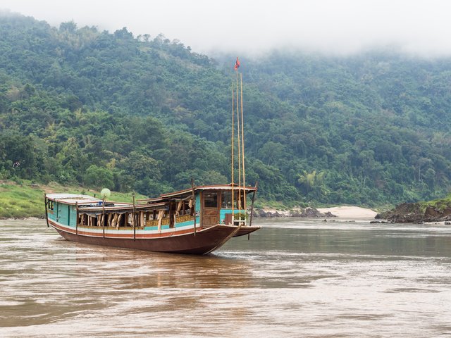 Slowboat am Mekong bei Pakbeng