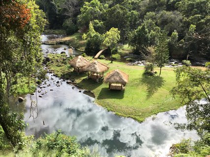 Landschaft am Wasserfall Boavenplateau Südlaos