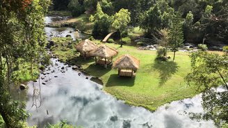 Landschaft am Wasserfall Boavenplateau Südlaos