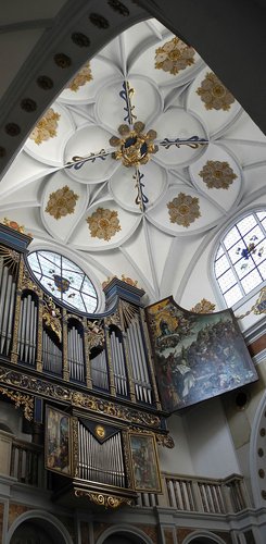 Annakirche innen Fugger Grabkapelle Augsburg Tourismus