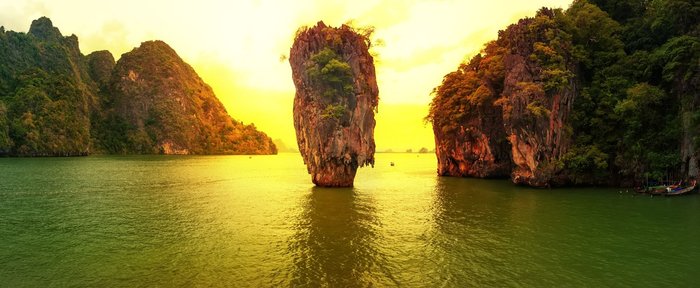 faszinierende Kalksteinformationen in der Phang Nga Bucht und am Stausee