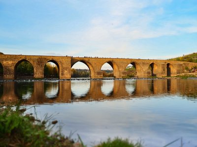 Dicle Bruecke am Tigris Diyarbakir