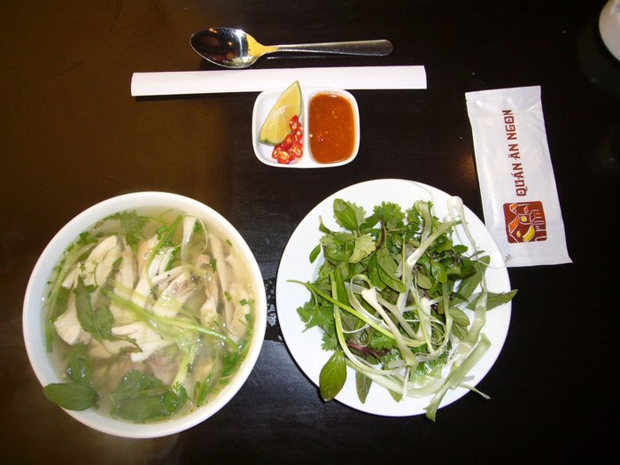 Pho Suppe traditionelles Streetfood in Vietnam Indochina